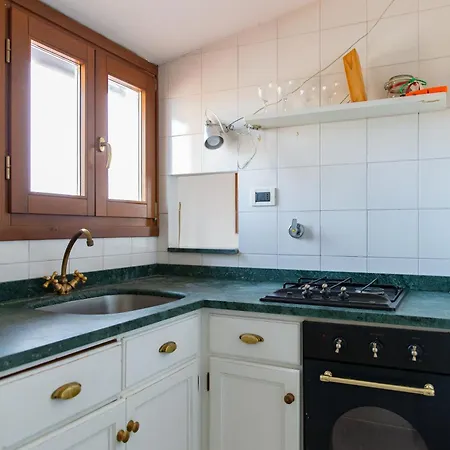 Spectacular 1br Stunning Views 公寓